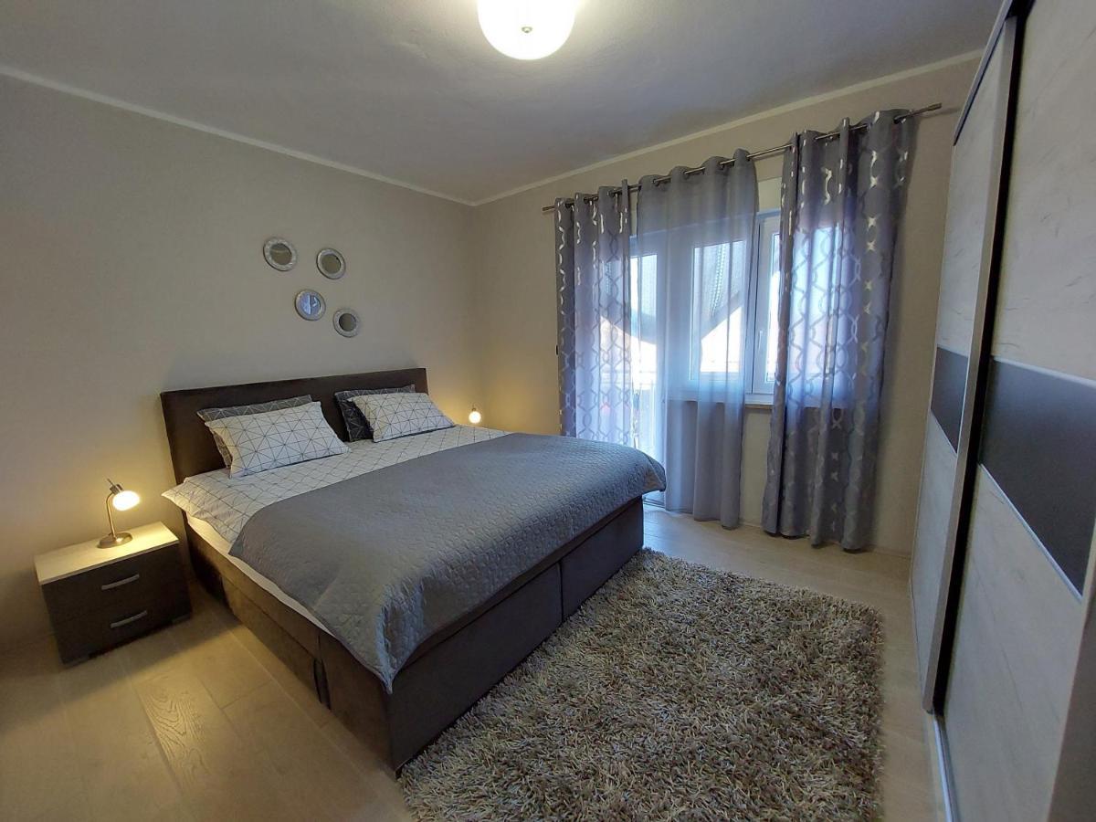 Family Apartment Cathy Galižana Eksteriør bilde